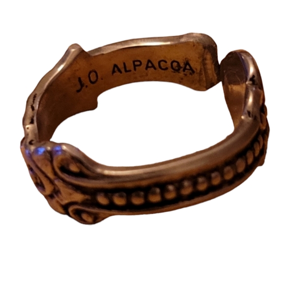 Beautiful Petite Vintage Spoon Ring Size 5 Hand Forged - Picture 4 of 8